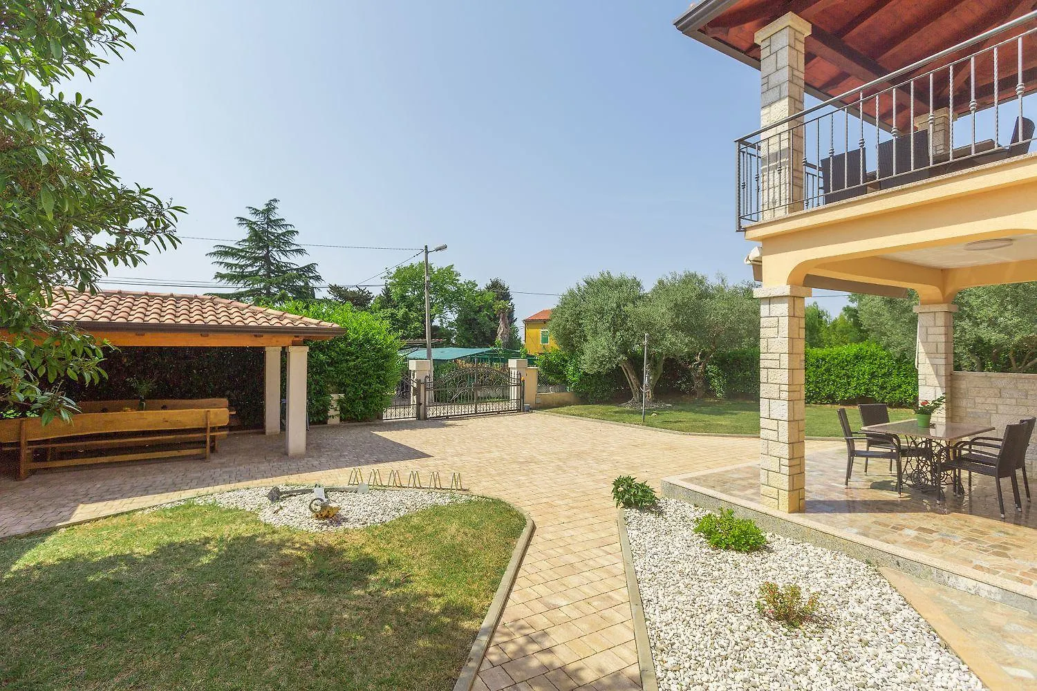 Mediterranes Apartment Nur 200 Meter Zum Strand Mit Pool, Grillbereich, Privater Terrasse, Wifi Porec 0*,