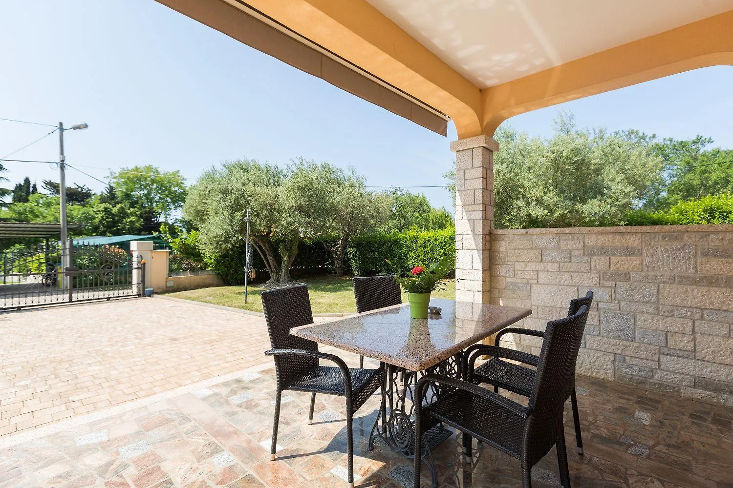 Mediterranes Apartment Nur 200 Meter Zum Strand Mit Pool, Grillbereich, Privater Terrasse, Wifi Porec 0*,